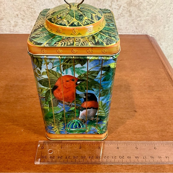 Bird Cage Tin⭐️5/$25⭐️ - Picture 8 of 9